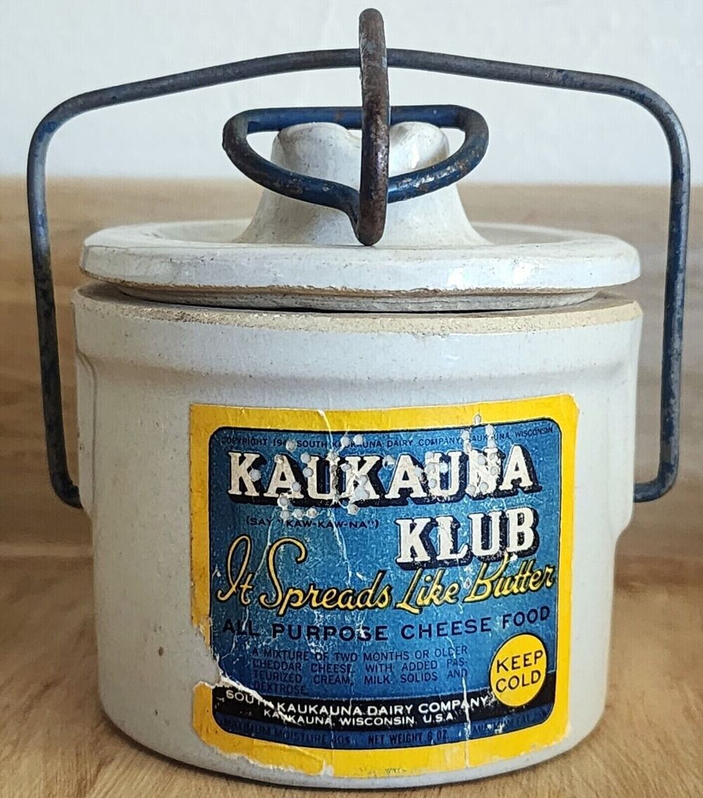Vintage 3.5" Stoneware Crock & Lid Kaukauna Klub South Dairy Wisconsin w/ Label